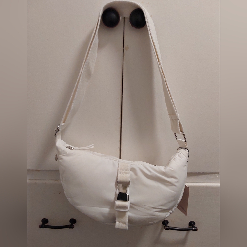 NWT Sincerly Jules white crescent crossbody